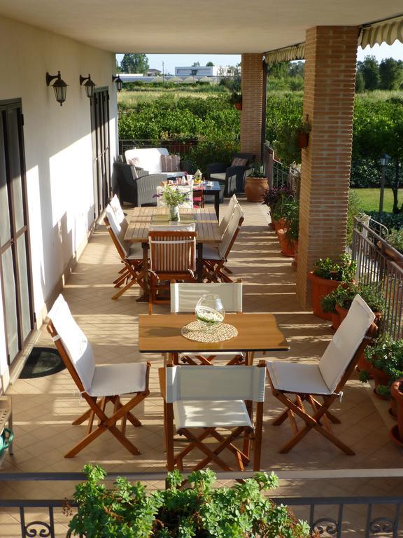 Il Giardino Delle Zagare Panzió Fondi Kültér fotó